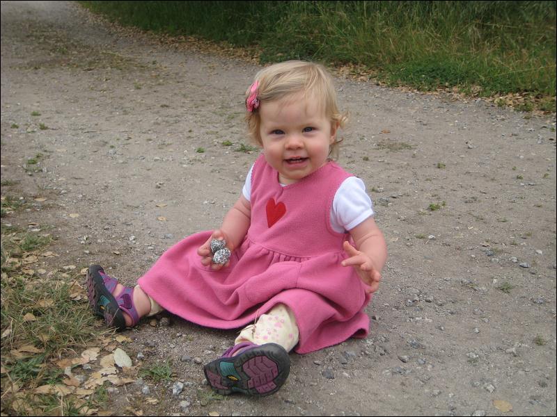   • Walks to the Beach •   •   •    • 5/19/2009